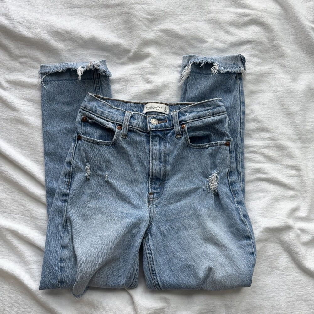 Abercrombie & Fitch Women’s High Rise Mom Jeans Light Wash Distressed Blue 25